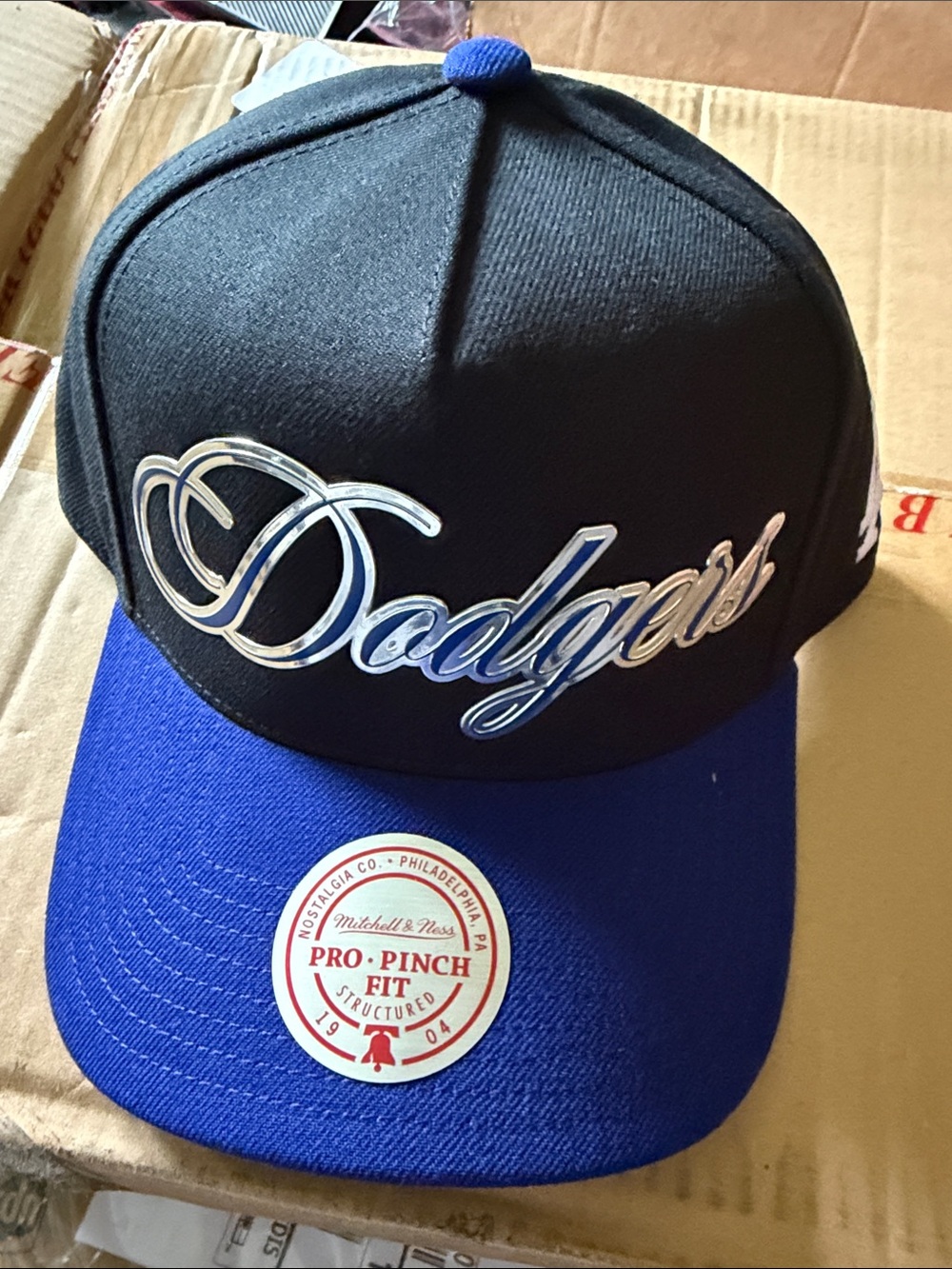 Mitchell & Ness Dodgers Raised Script Snapback - Black & Blue